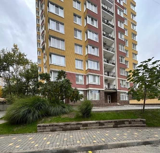 Продам 2-комн. квартиру в НОВОМ доме ЖК "Сан Сити" /Крымский Бульвар