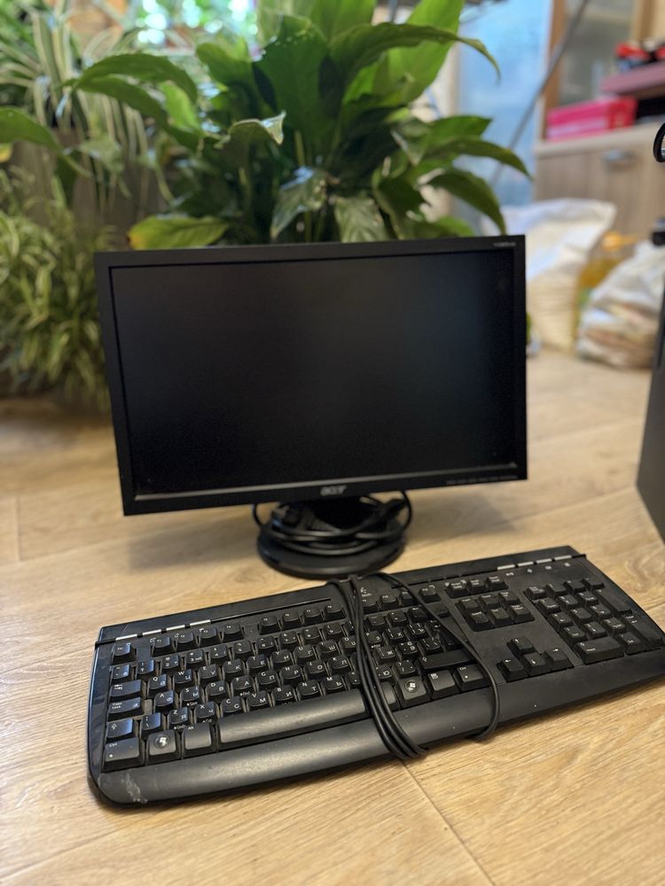 Продам монитор ACER LCD V193HQ