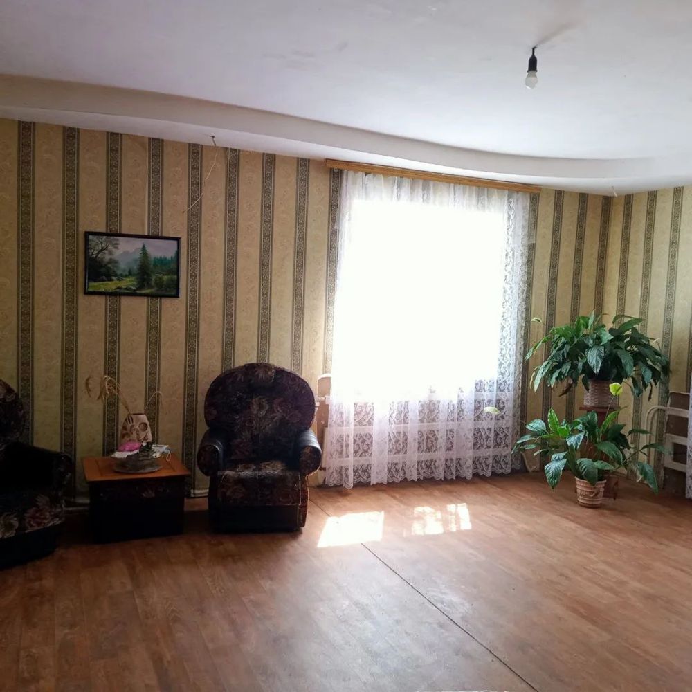 Продам уютний дім