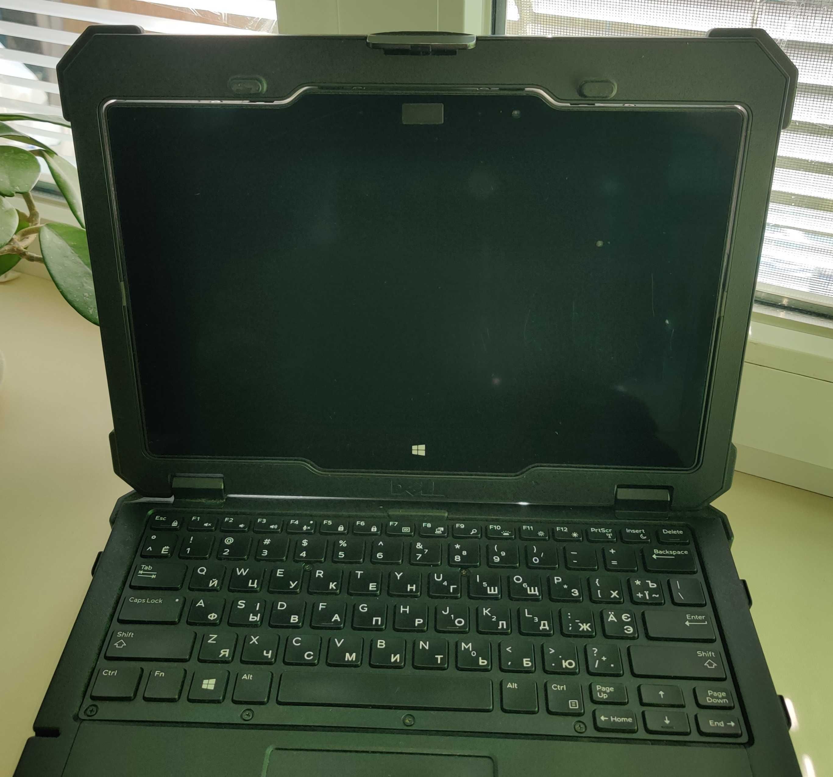 Dell Latitude 12 Rugged Extreme 7204