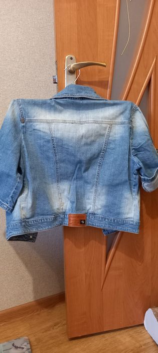 Продам джинсовый пиджак