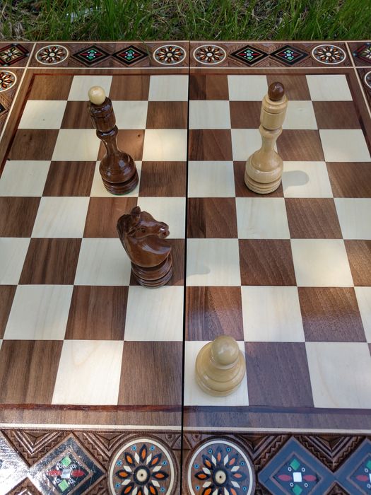 Шахи ручної роботи, трійка шашки, шахмати, нарди з дерева