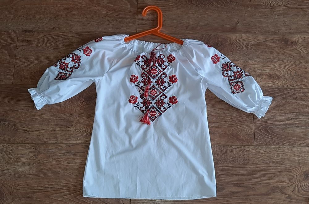 Вишиванка, вишивана сорочка, рубашка на дівчинку 6-7 років