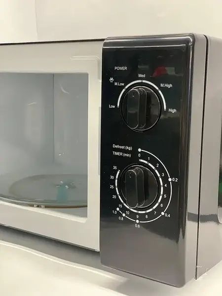 Микроволновка Rainberg 1200WATT 20L