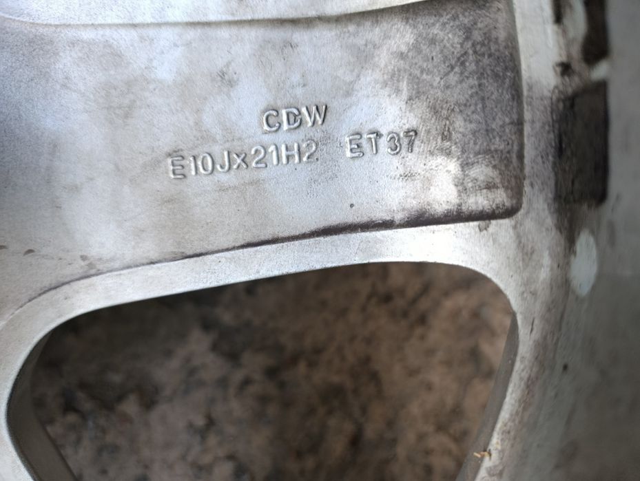 Продам комплект колес 5*112R21