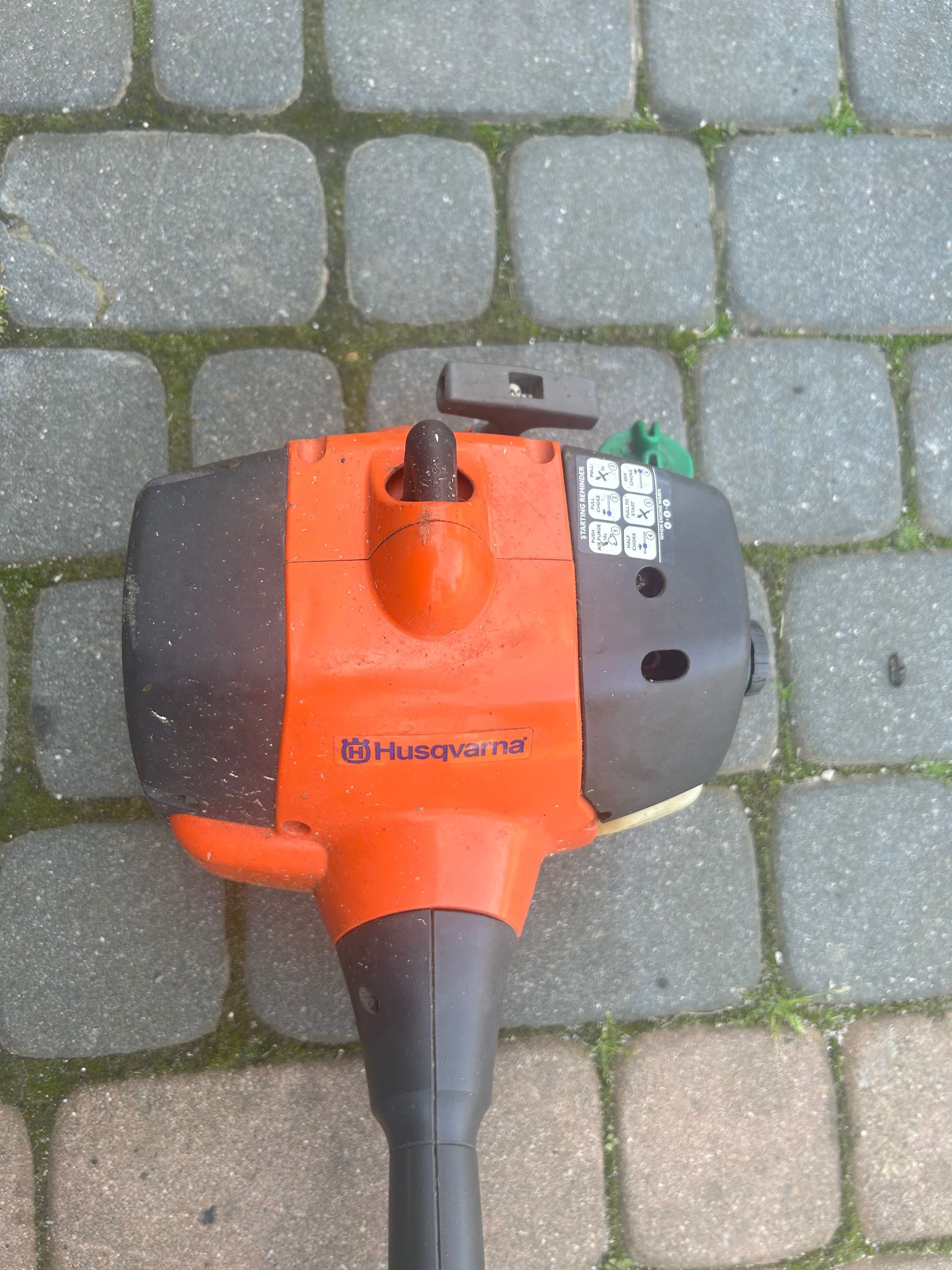 Podkaszarka Husqvarna 124C
