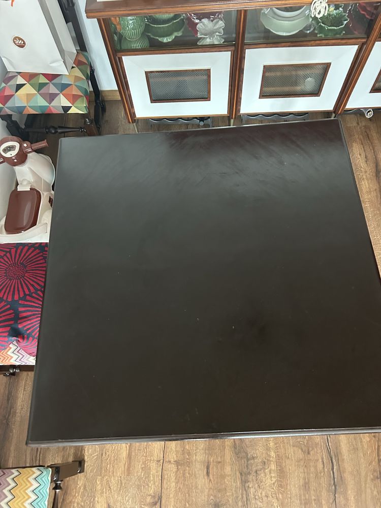 Conjunto de 6 cadeiras e mesa de refeicao