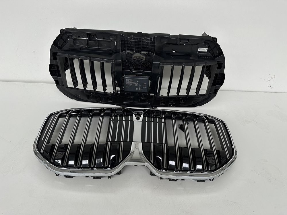 Atrapa Grill Bmw 7 G70 kompletny