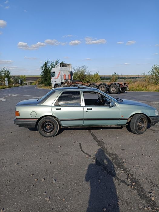 Форд сиера 2.0 donc