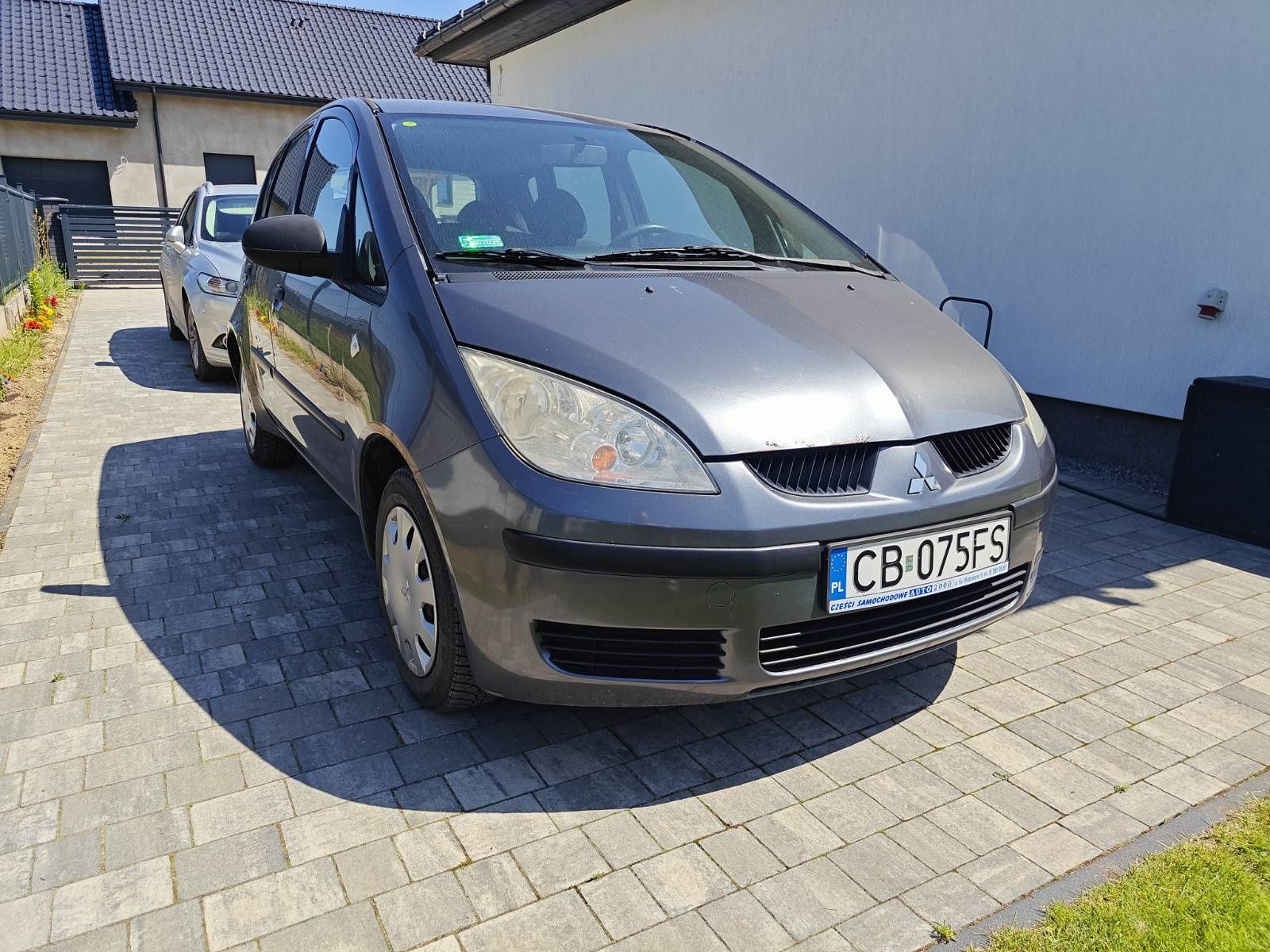 Mitsubishi Colt 1.3 Ben 2 komplety opon