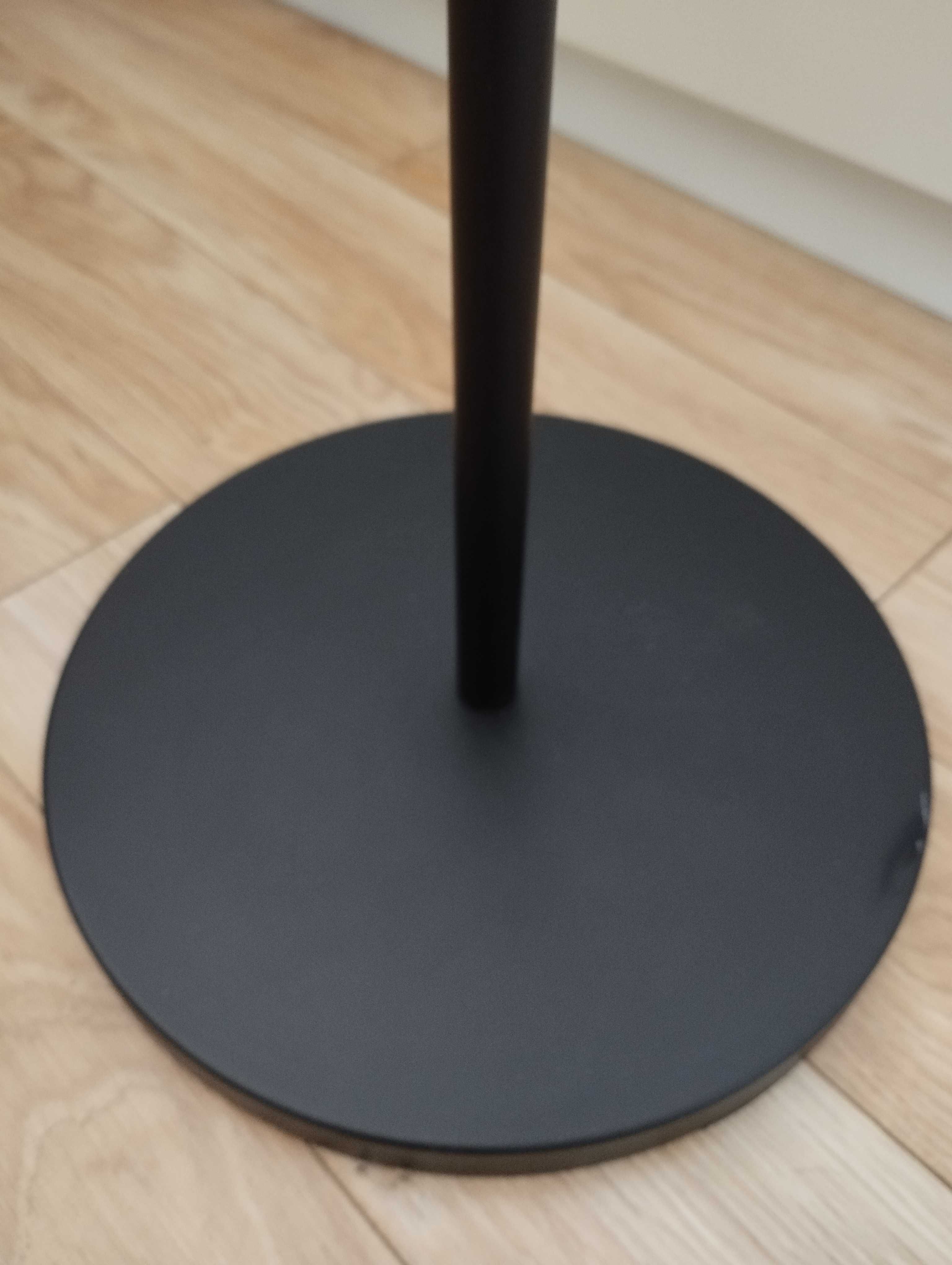 Lampa podłogowa Ikea SKURUP czarna