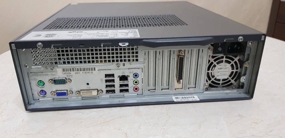 Komputer Firmy FUJITSU - Bardzo Szybki DYSK SSD 256GB + Duży RAM 10GB