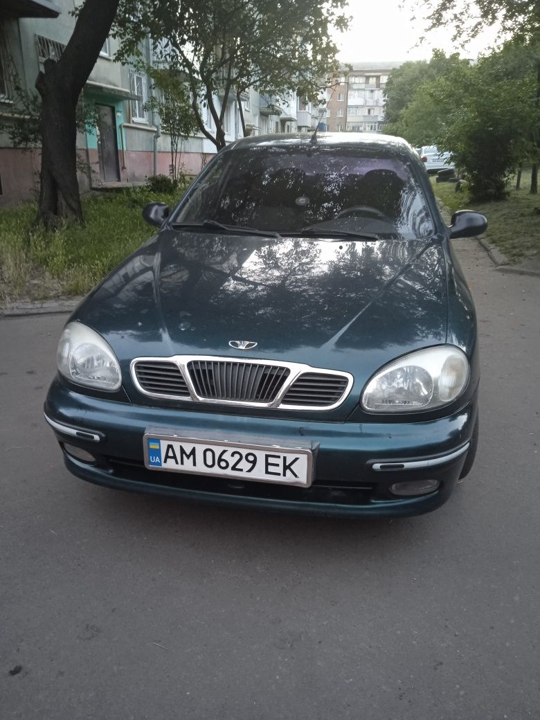 Автомобіль Daewoo Lanos 1.4