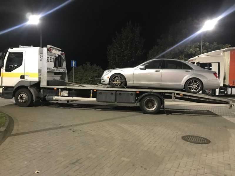 Laweta Holowanie Toruń Transport maszyn rolniczych Pomoc drogowa