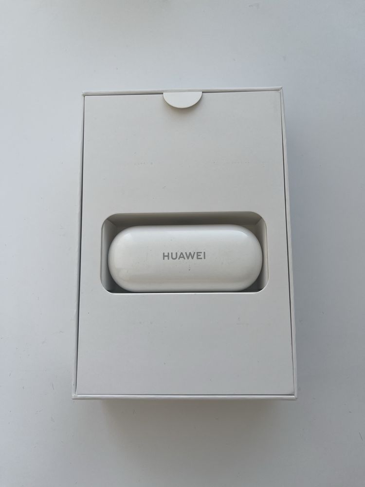 Продам наушники Huawei FreeBuds 3i