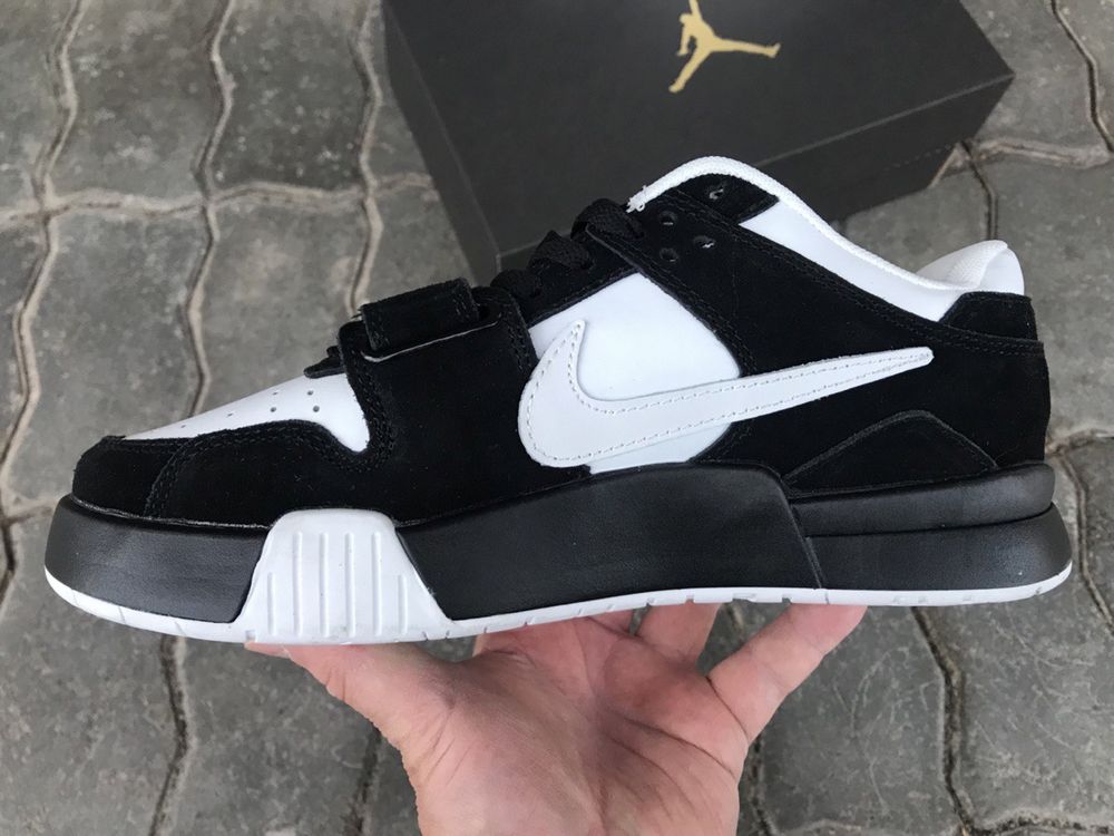 Travis Scott x Jordan Jumpman Cut The Check black/white