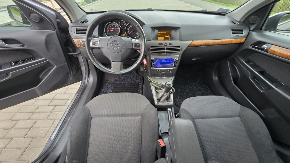 Opel Astra 1.6 2005r bardzo dobry stan!