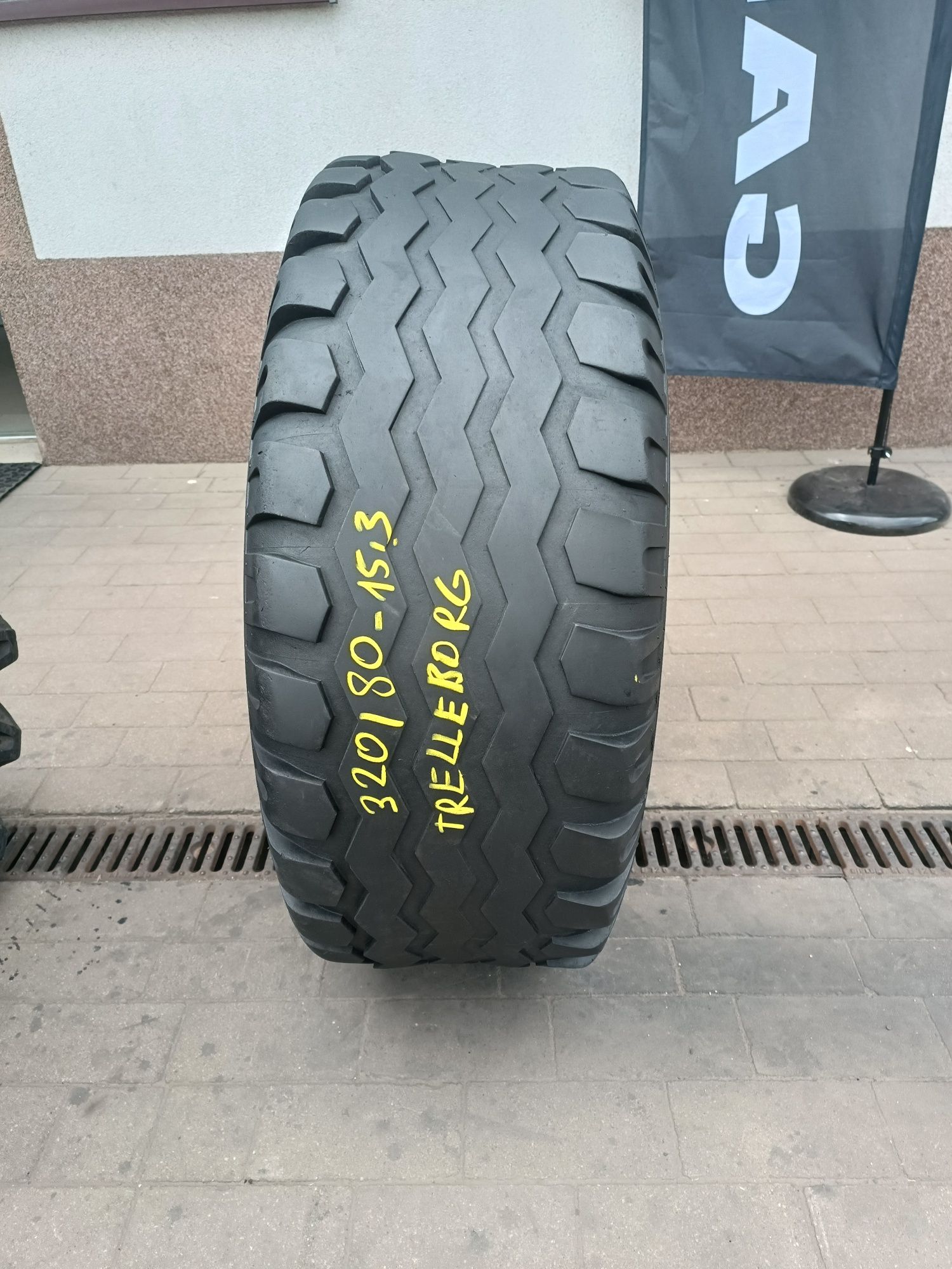 320/80-15.3 Trelleborg AW 305  320/80R15.3  12.5/80-15.3