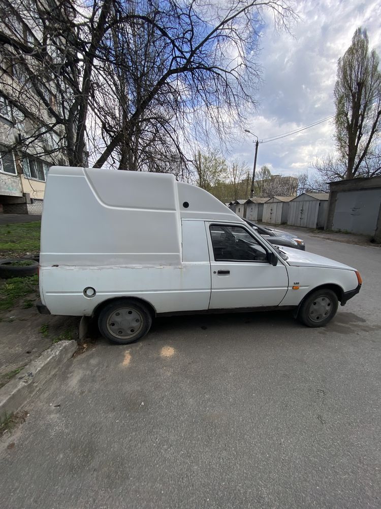 ЗАЗ 1102 Таврія 2004