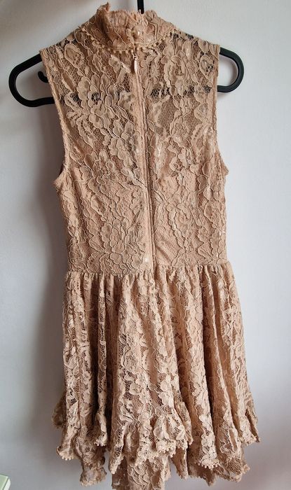 Sukienka beżowa rozmiar M