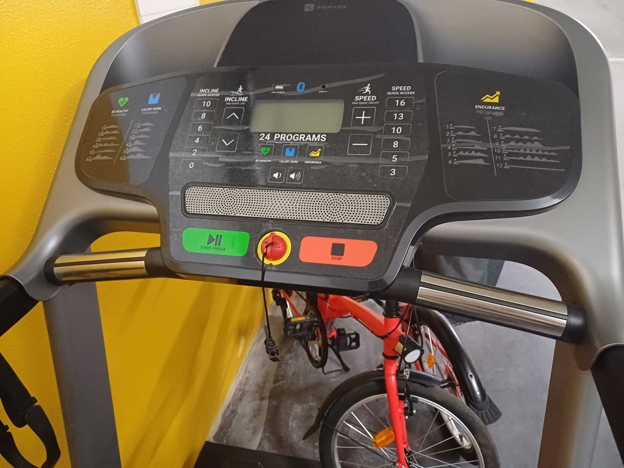 Passadeira de Corrida DOMYOS T520B Conforto – 13 km/h | Como Nova