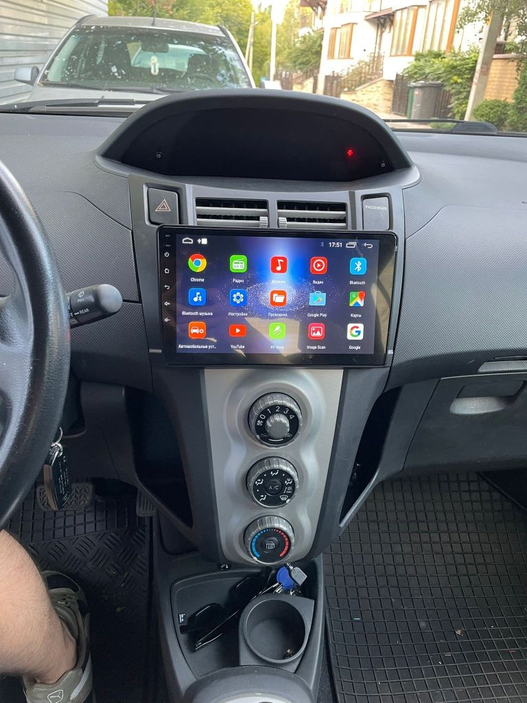 Автомагнитола Toyota Yaris 2005-2012 android, под камеру заднего вида