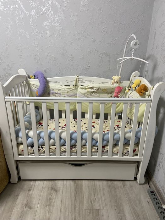 Дитяче ліжечко Veres з маятником та шухлядою