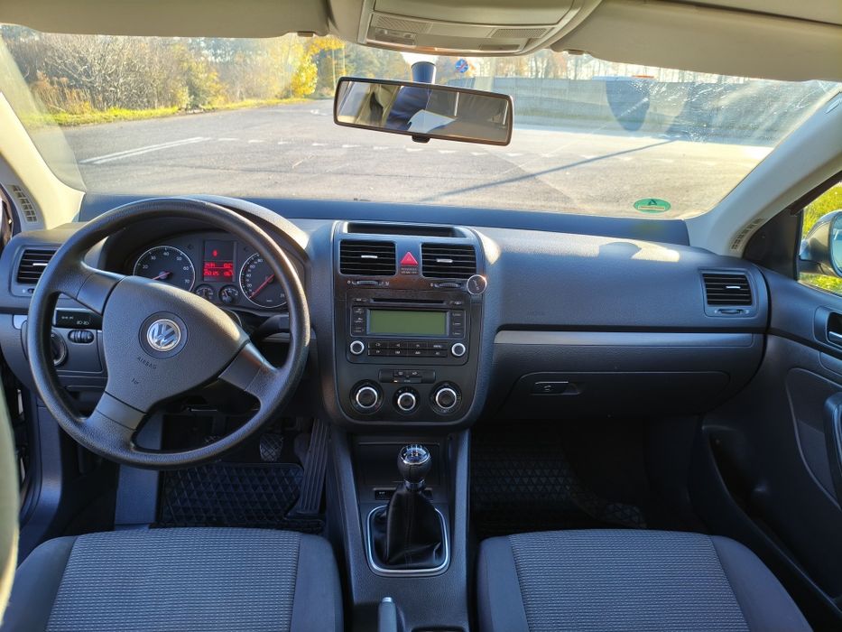 VW Jetta 1,6 MPI