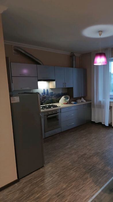 Аренда 1-кім.кв 43м, 4/6 Крюківщина "Вишнева Оселя "--вільна