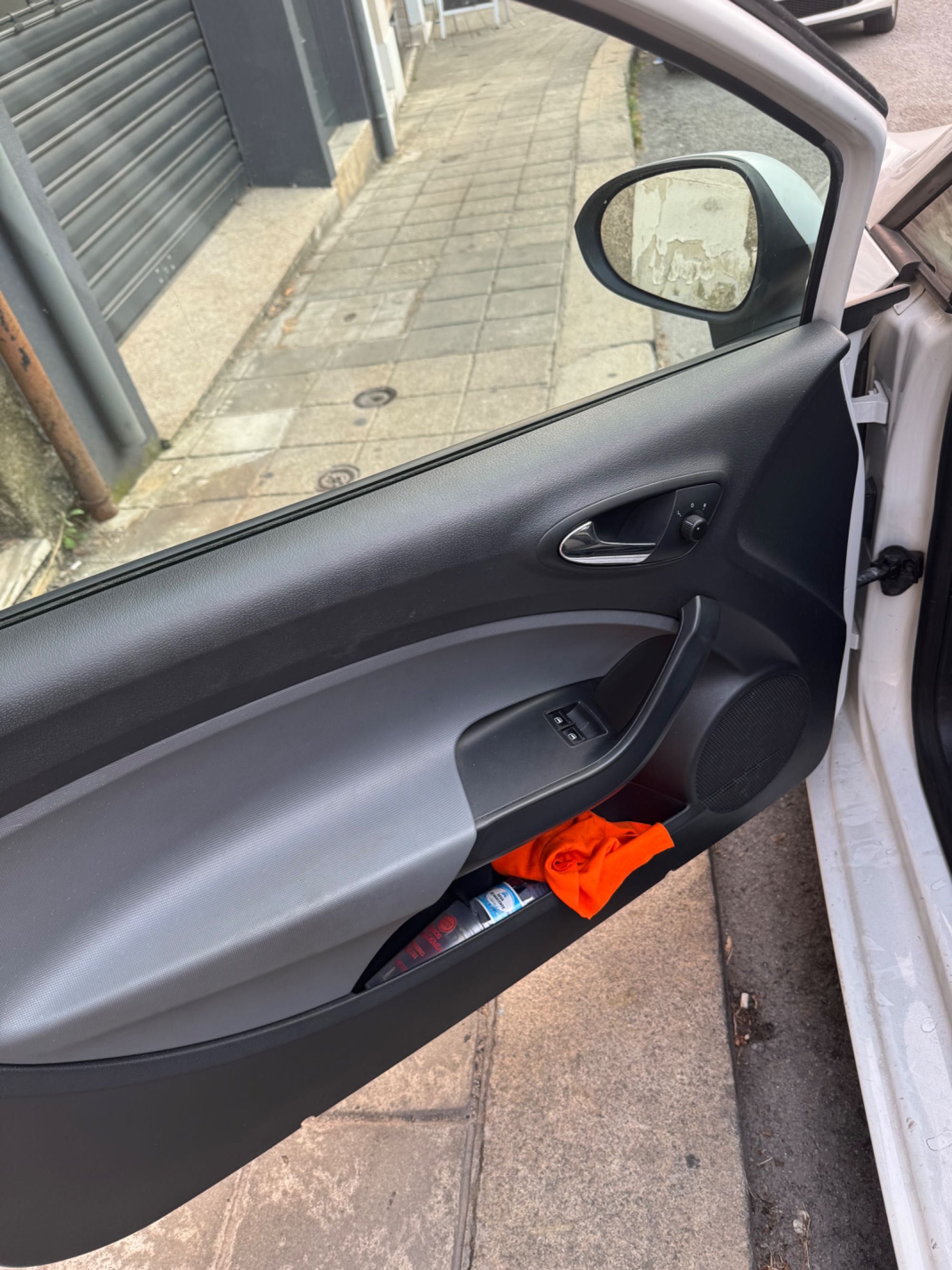 Seat ibiza 1.2 220km 2010