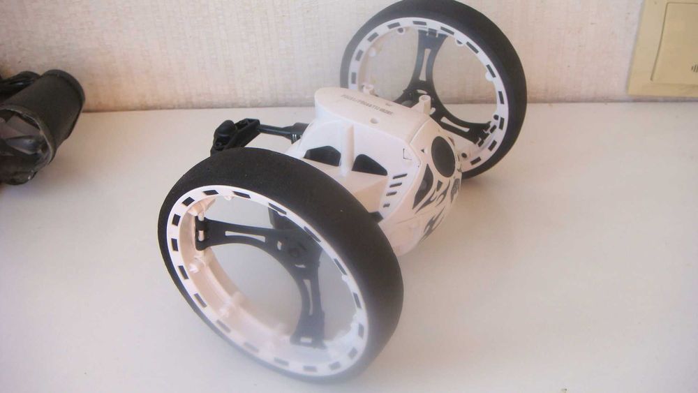 Машинка робот-попрыгун PEG