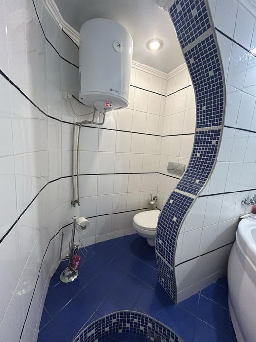 Продаж 4 кімнатної квартири .вул Незалежеості