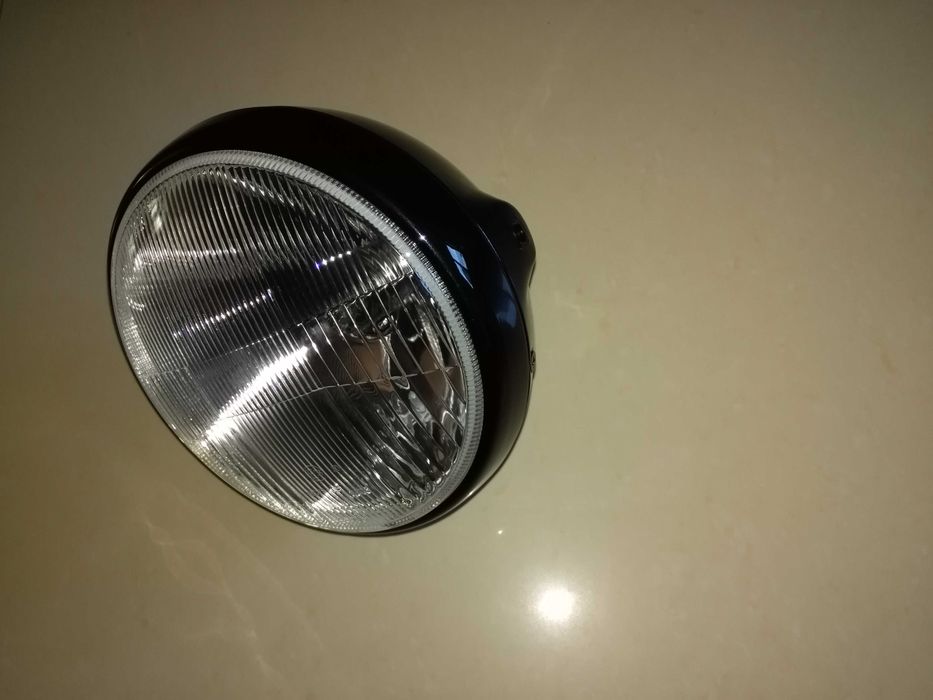 Lampa suzuki gs 500 gsf 600  1200 gsx 400 gn 125 sv 650