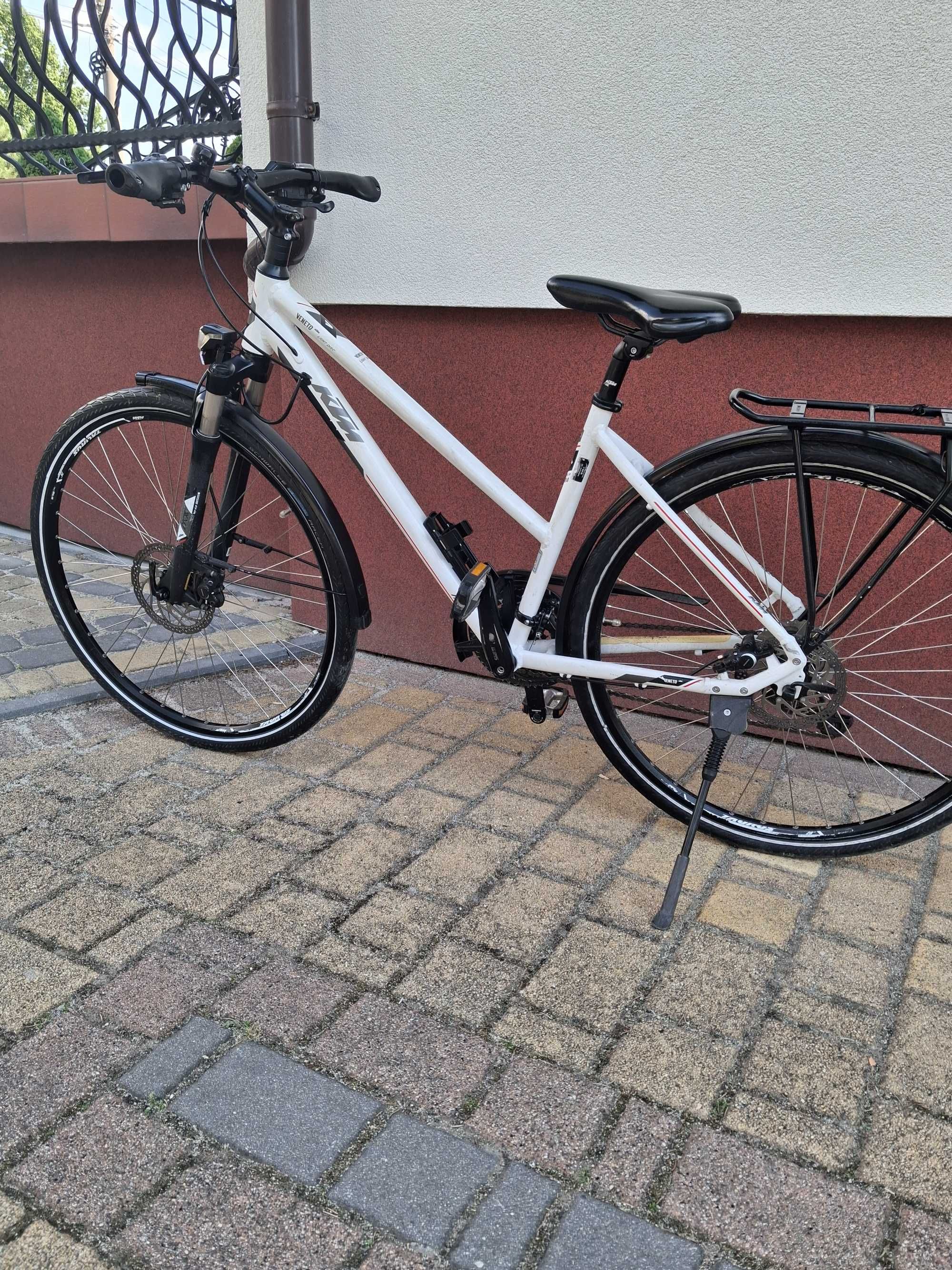 Rower  damka KTM VENETO LIGHT DISC 46 SHIMANO deore kola 28