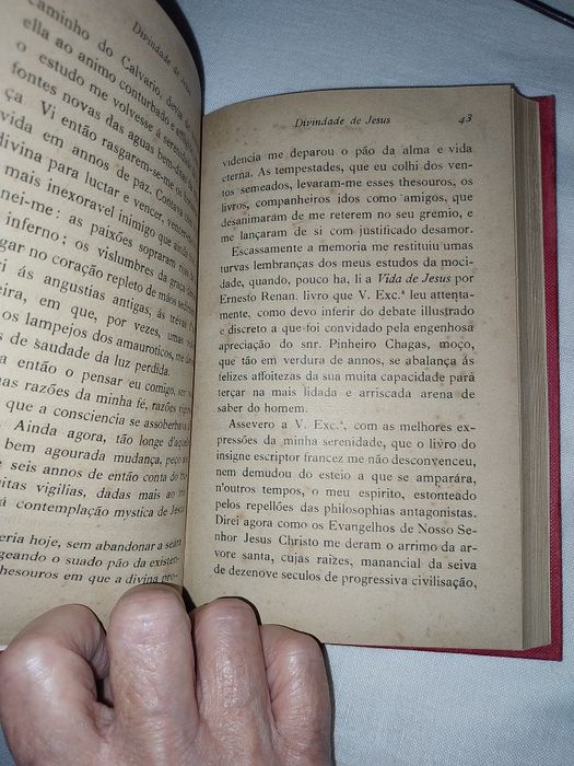 Divindade de Jesus e Tradição Apostólica é um texto de teor religioso.