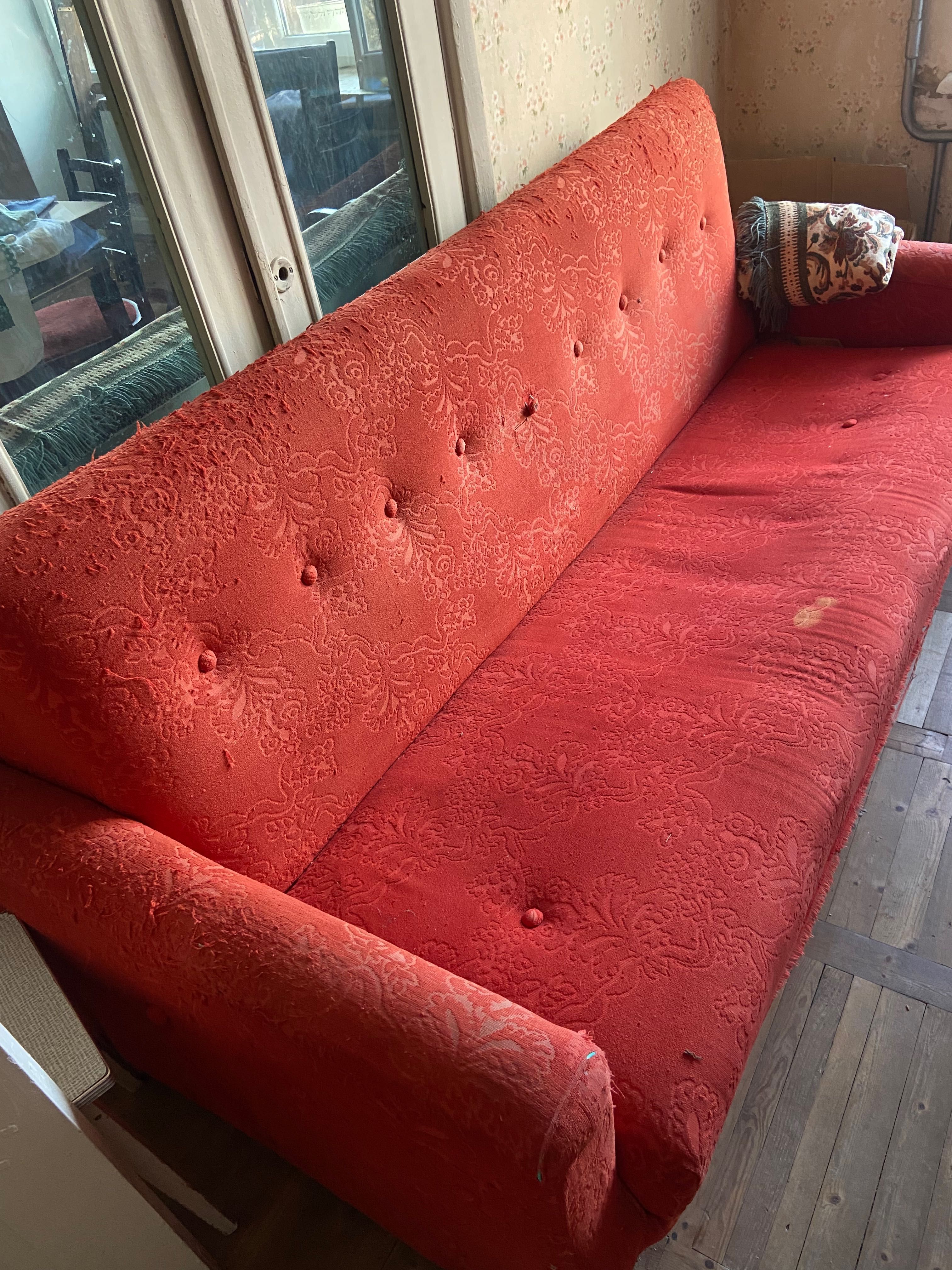 Продам диван з румунського гарнітура