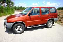 Nissan Terrano II c/AC e 7 Lugares