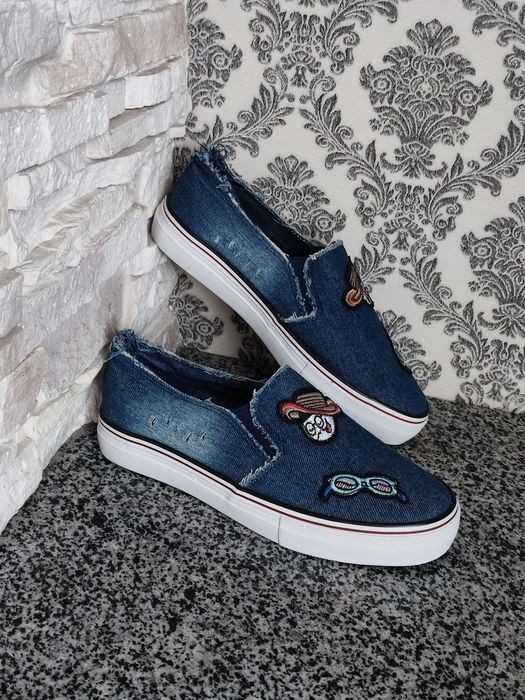 Нові джинсові підліткові сліпони