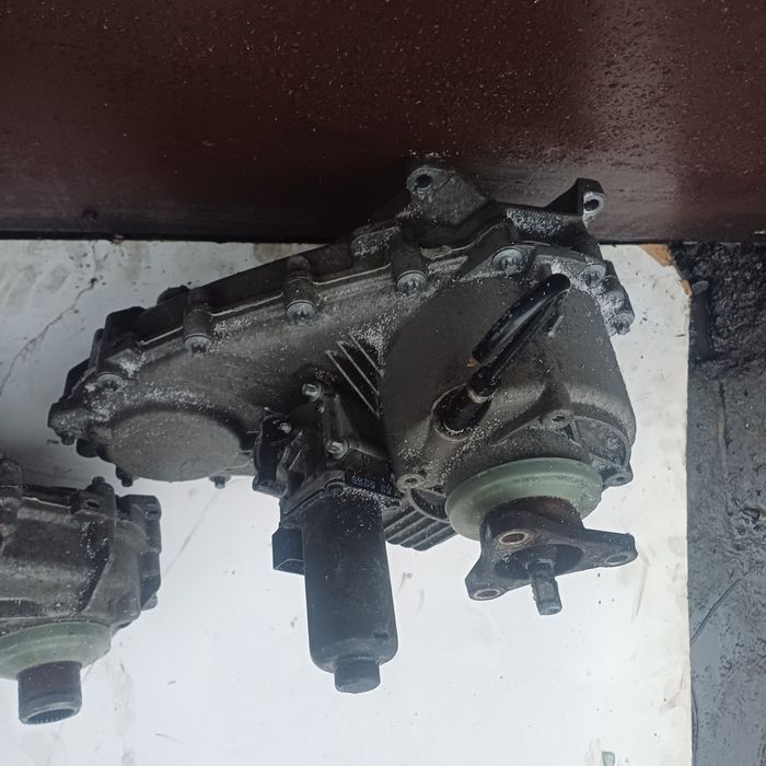 Роздатка BMW X5 E53 роздаточний мост ATC 500 BMW X5 E53