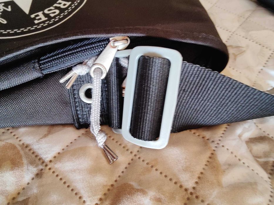 Mala tiracolo Converse em estado novo