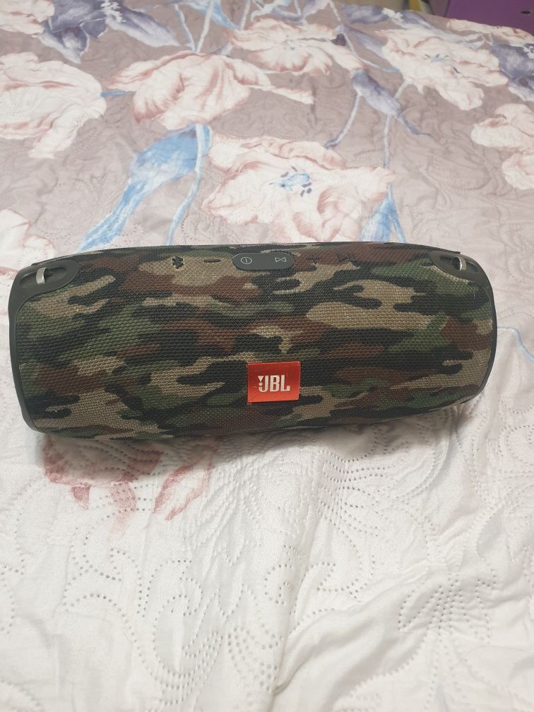 Блютуз колонка JBL