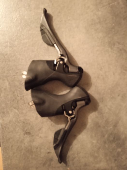 Klamkomanetki Shimano Claris 3x8