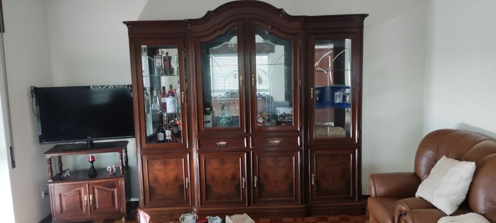 Armário cristaleira de sala de estar