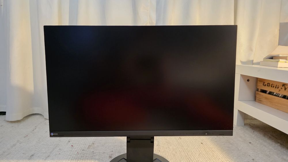 Monitor 24 cale Eizo FlexScan EV2460 - stan idealny