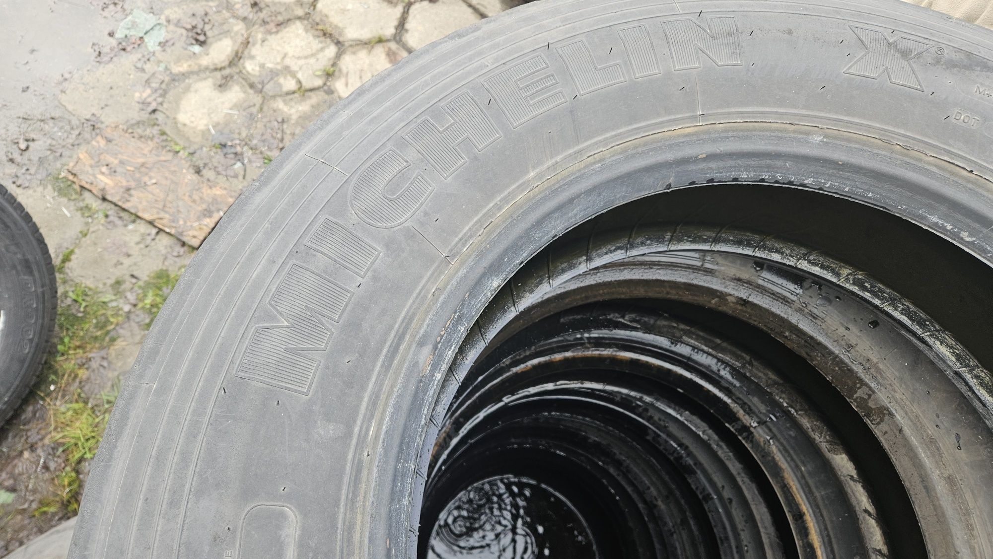 Używane opony 275/70R22.5 Michelin X
