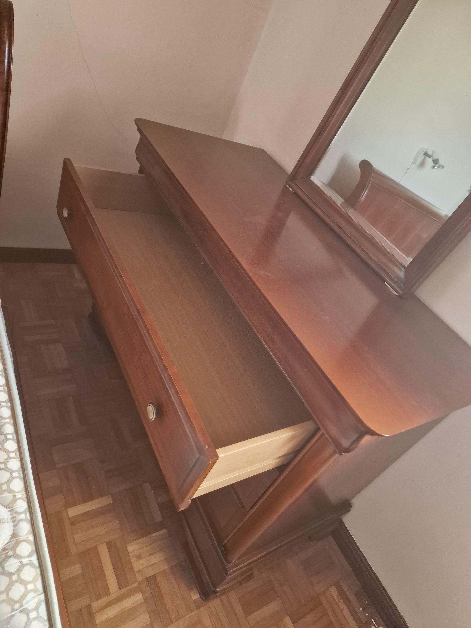 Mobília de quarto completa