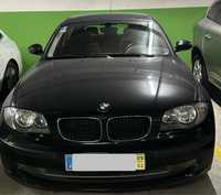 BMW 118d Preto 4 portas