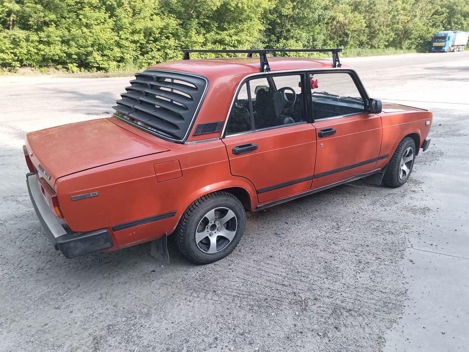 Продам ваз 2105 1984 року не варена не крашина 1.3