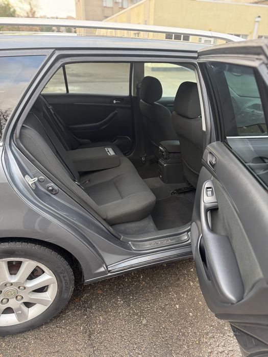 Toyota Avensis 2006р 2,0d мкпп 6ст в ідеальному стані універсал дизель