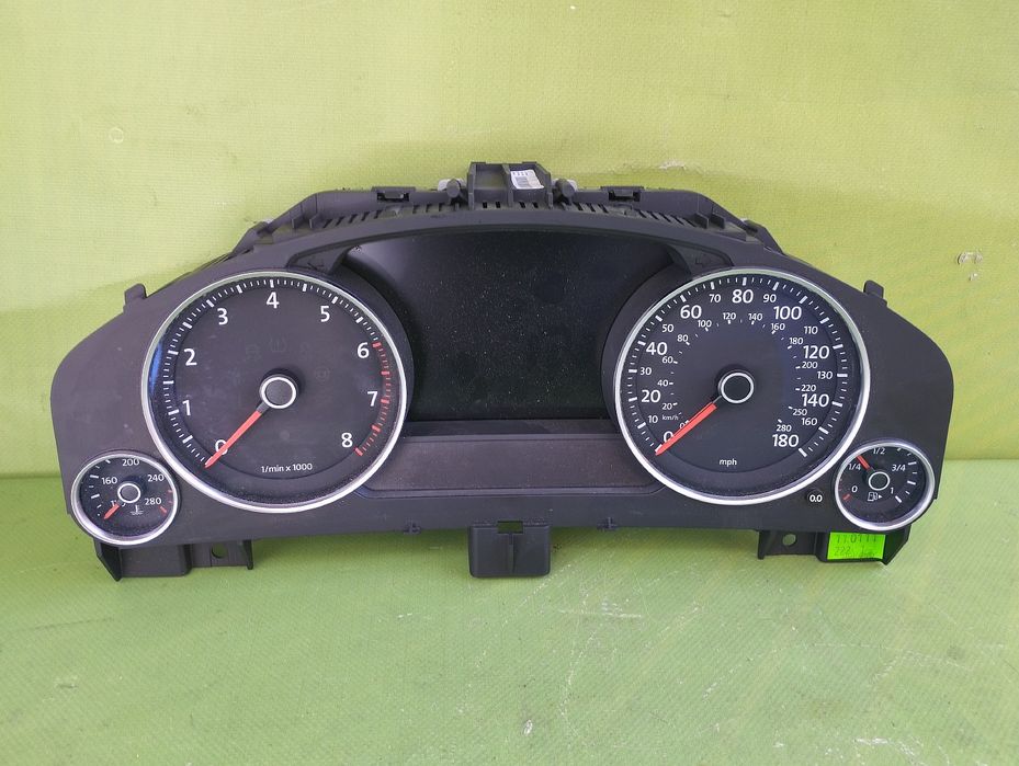 Панель приладова щиток приладів Touareg NF Туарег НФ старий Розборка